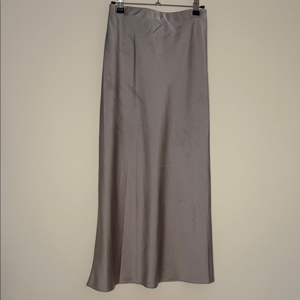 Chic Women's Maxi Skirt in Gray